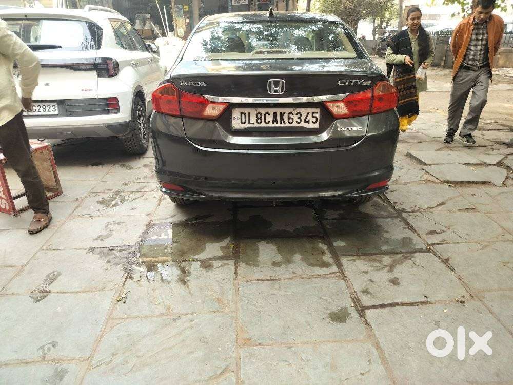 Honda City V At Sunroof I-vtec, 2015, Petrol