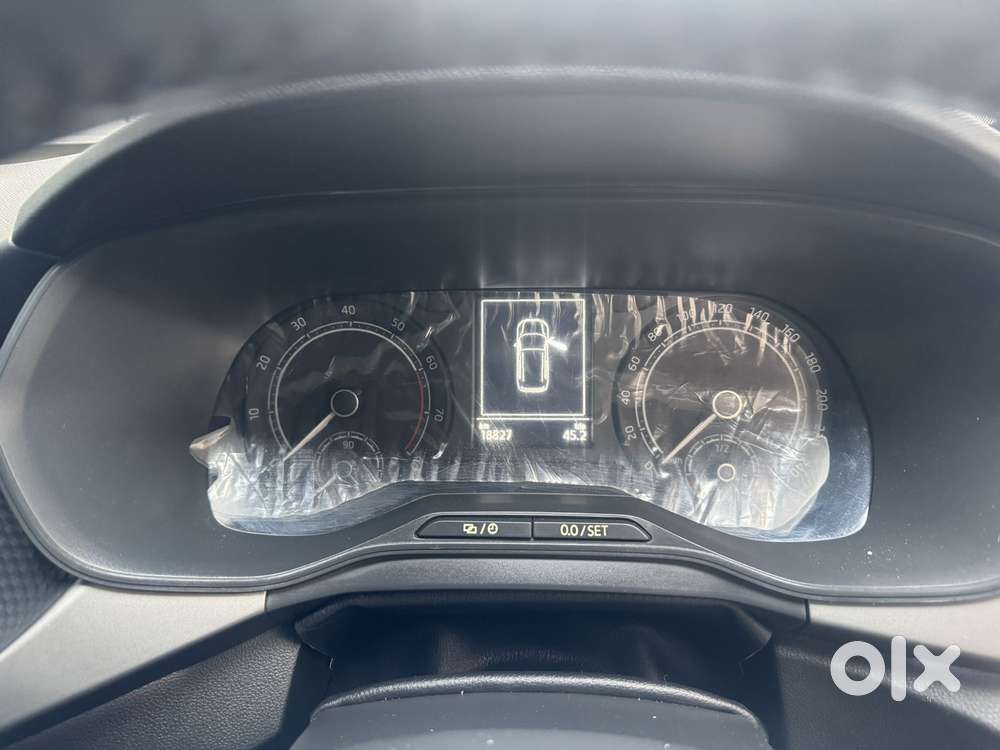 Skoda Kushaq 1.0 Tsi Ambition, 2022, Petrol