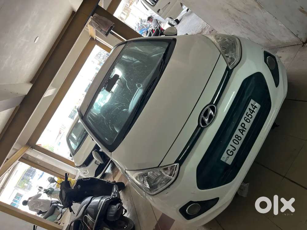 Hyundai Grand I10 Prime 2015 Diesel 150000 Km Driven