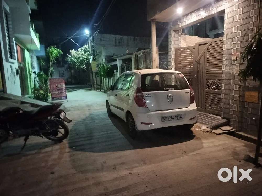 I10 Car With Cng Kit On Papper Good Condition