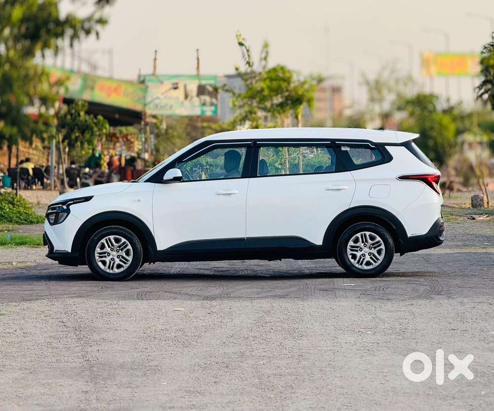 Kia Carens 1.4 Premium 7 Str, 2022, Petrol