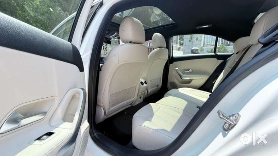 Mercedes-benz A-class Limousine 1.3 A 200, 2023, Petrol