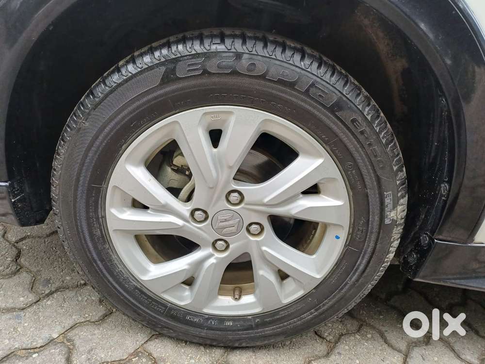 Maruti Suzuki Swift 1.3 Zxi, 2024, Petrol