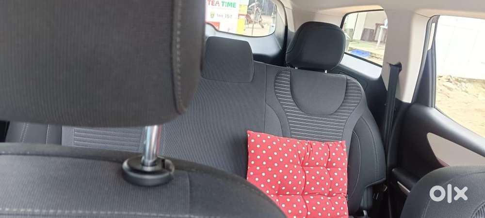 Mahindra Xuv700 2.2 Mx Diesel Mt 5 Str, 2022, Diesel