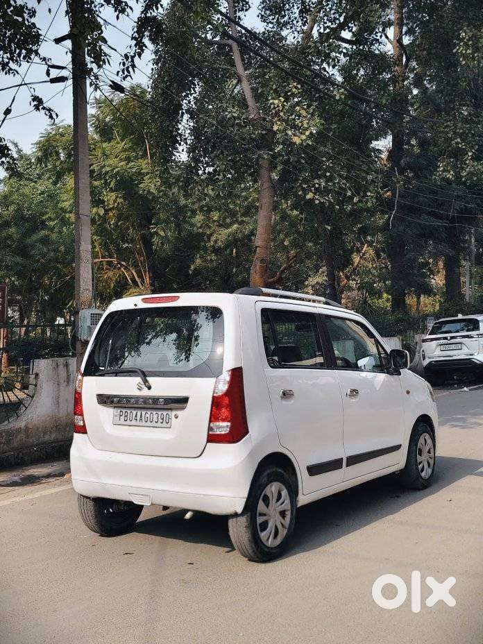 Maruti Suzuki Wagon R Vxi 1.2, 2018, Petrol