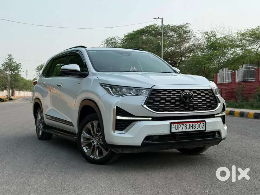 Toyota Innova Hycross 2.0 Zx Hybrid 7 Str, 2025, Petrol