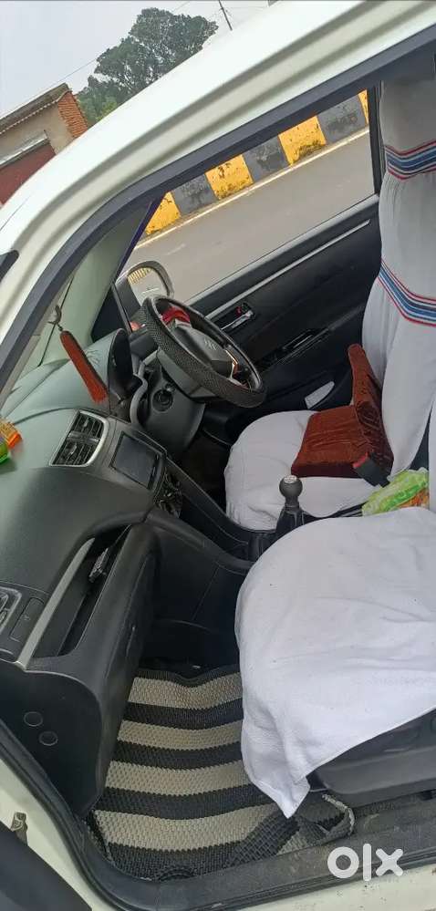 Maruti Suzuki Swift Vxi 2012