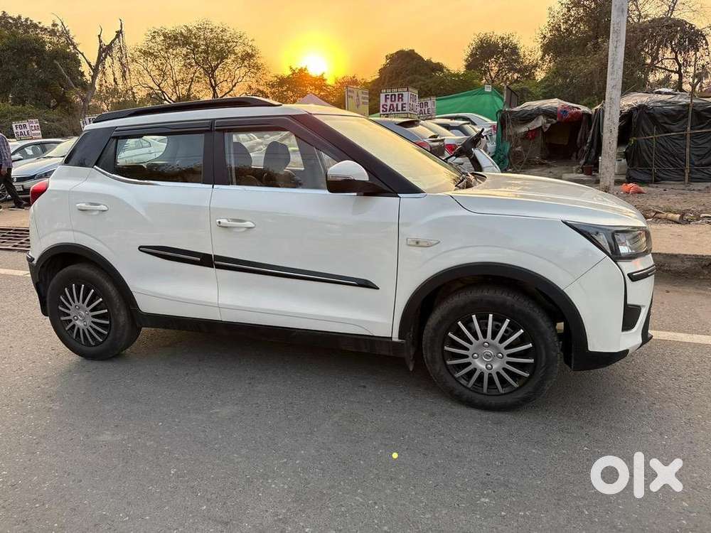 Mahindra Xuv300 W4 2021 Diesel Well Maintained