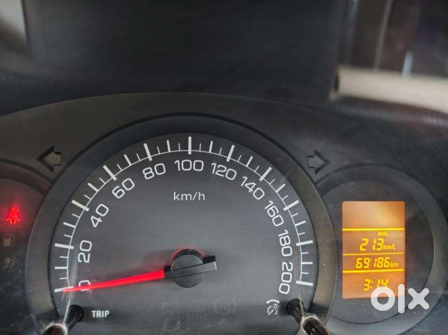 Maruti Suzuki Swift Dzire Ldi Optional, 2017, Diesel