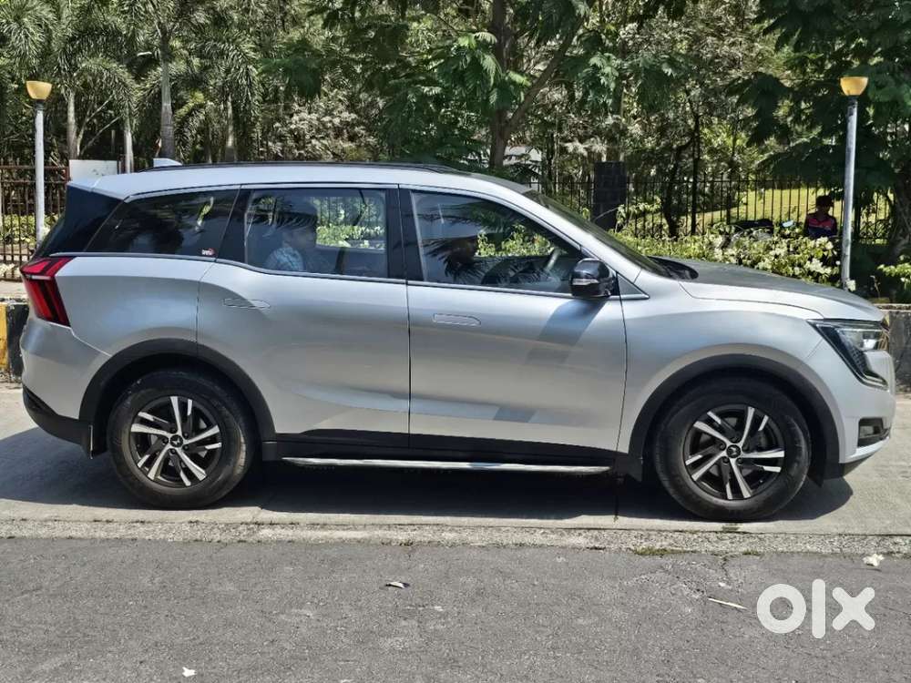Mahindra Xuv700 2.0 Ax 5 Petrol At Str, 2022, Petrol