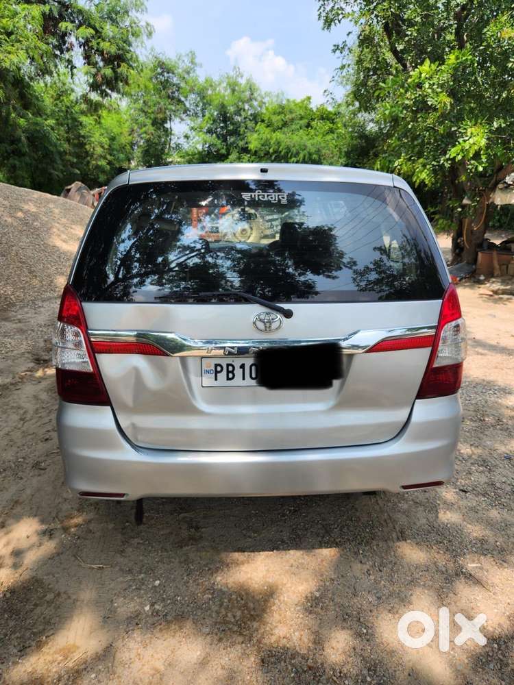 Toyota Innova 2.5 G (diesel) 8 Seater, 2012, Diesel