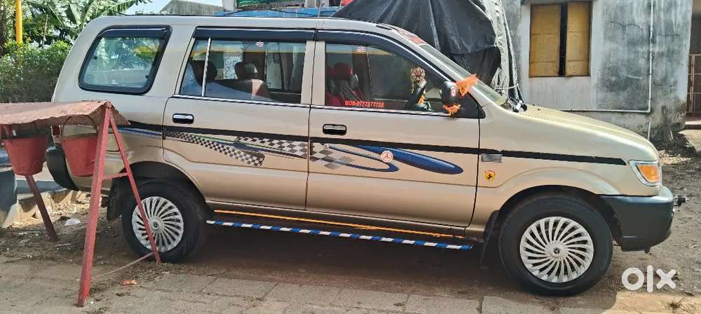 Chevrolet Tavera Neo 2013