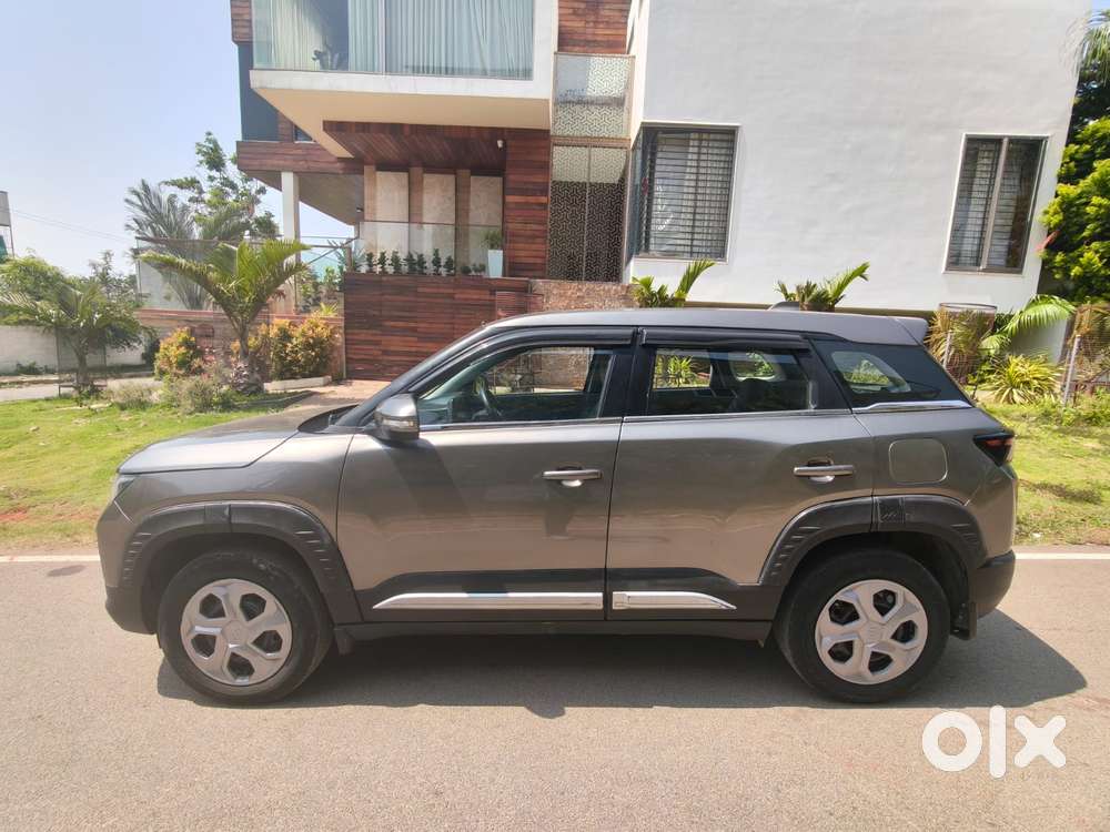 Maruti Suzuki Brezza 1.5 Vxi Smart Hybrid, 2023, Petrol