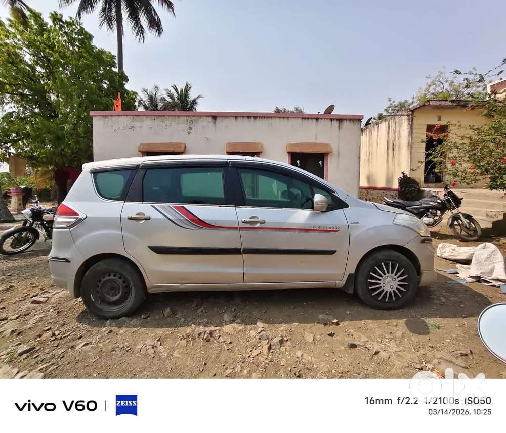 Maruti Suzuki Ertiga 2013 Diesel 200000 Km Driven