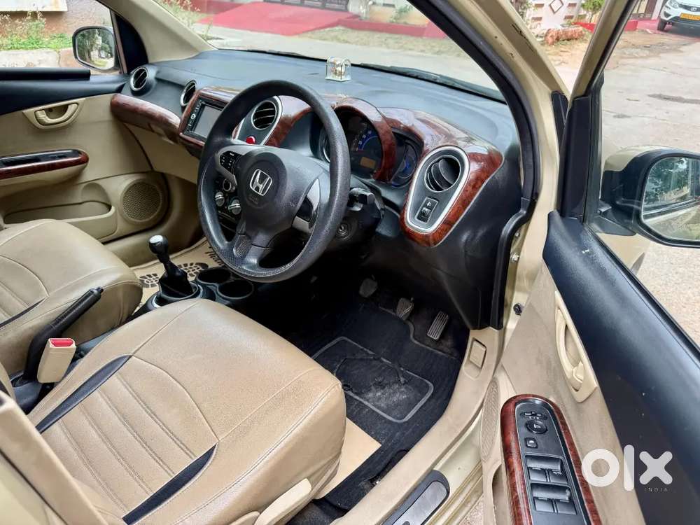Honda Mobilio 1.5 V 2014