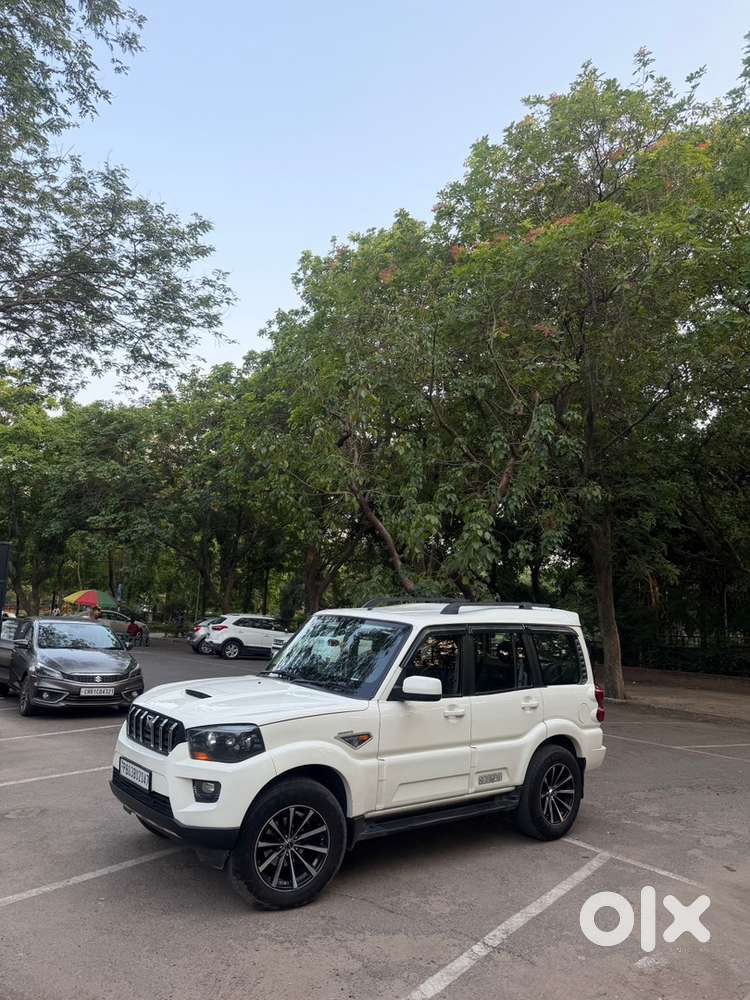 Mahindra Scorpio Diesel 2016