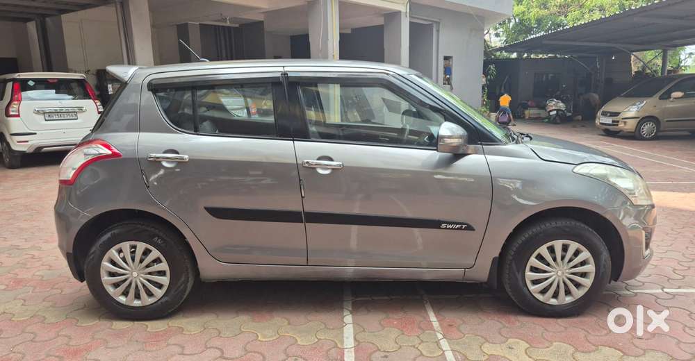 Maruti Suzuki Swift Vxi + Manual, 2017, Petrol
