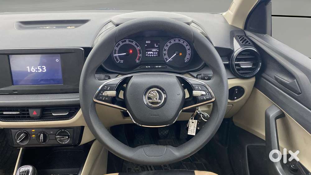 Skoda Slavia Ambition 1.5l Tsi Mt, 2022, Petrol