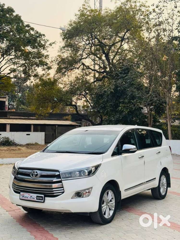 Toyota Innova Crysta 2.5z, 2016, Diesel