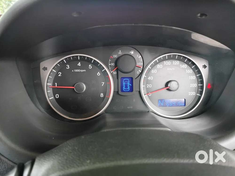 Selling The Hyundai I20 Sportz 1.4l Automatic (petrol)
