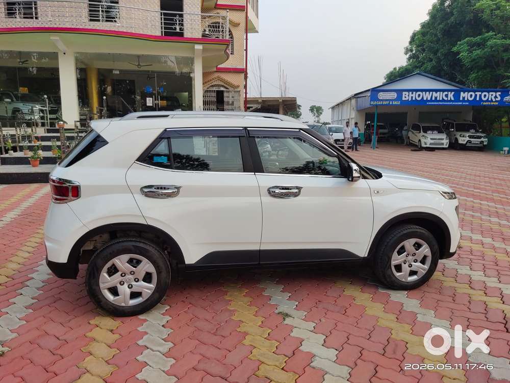 Hyundai Venue S, 2022, Petrol