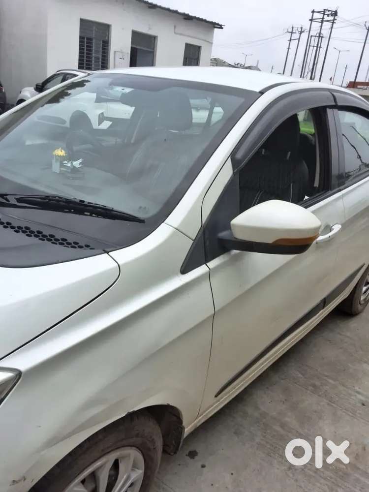 Tata Tigor Revotron Xt 2017
