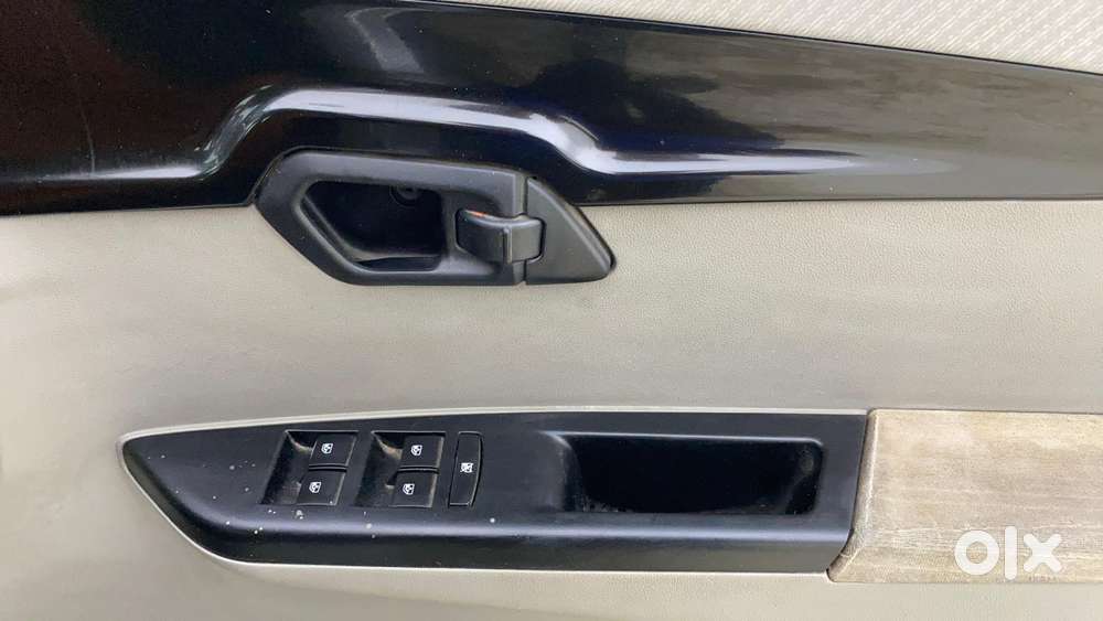 Mahindra Kuv 100 2016-2017 Mfalcon G80 K8 5str, 2016, Petrol