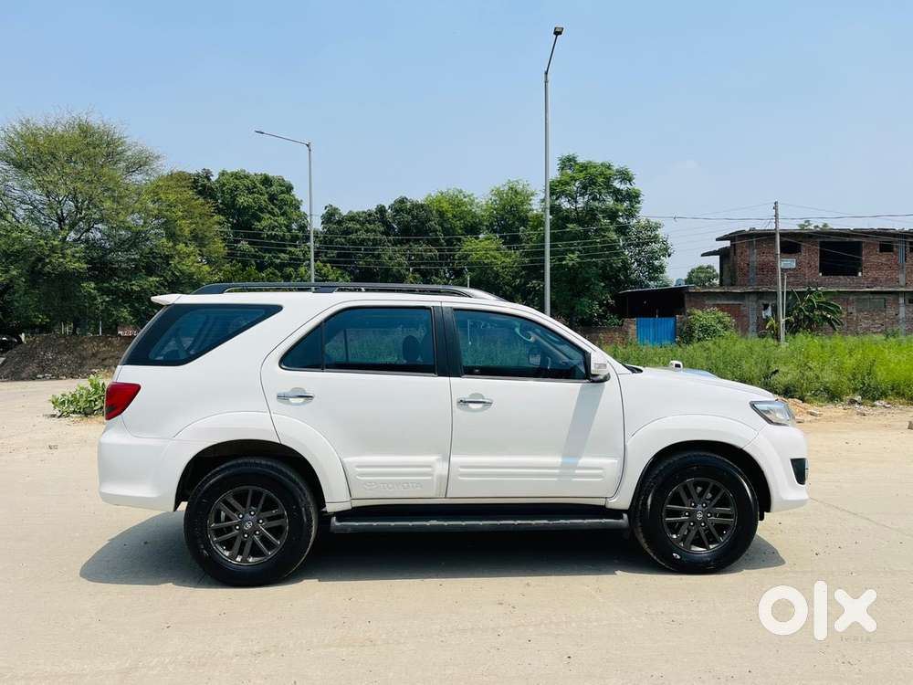 Toyota Fortuner 3.0 4x2 Automatic, 2012, Diesel