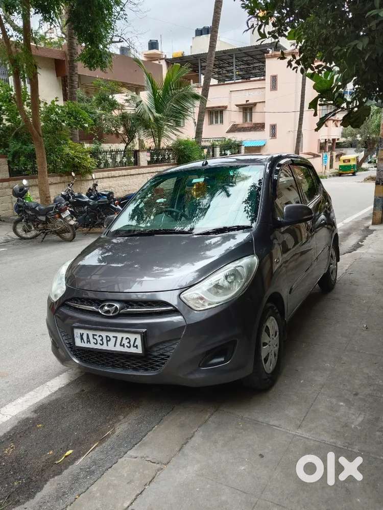 Hyundai I10 Sportz 2011 Petrol