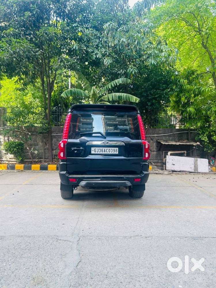 Mahindra Scorpio Classic 2.2 S 11 Mt 7 Str, 2021, Diesel