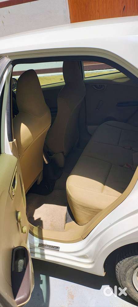 Honda Brio Ex Mt 2013 Car
