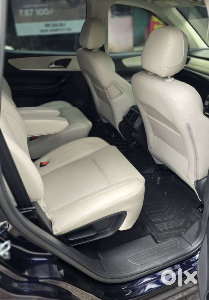 Mahindra Xuv700 2.2 Ax 7 Diesel At Str Awd, 2025, Diesel