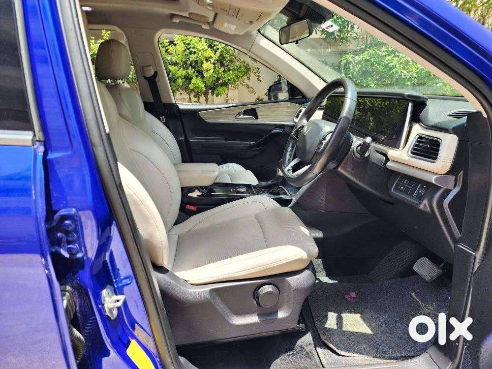 Mahindra Xuv700 2.2 Ax 7 Diesel Mt Luxury Pack Str, 2023, Diesel