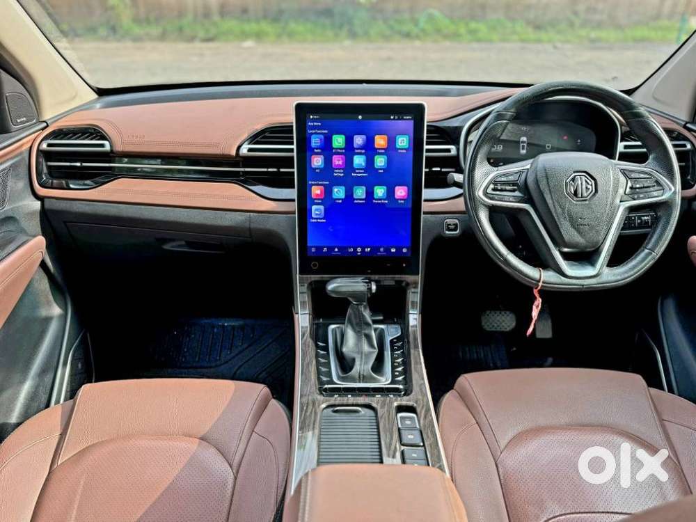 Mg Hector Plus Savvy Pro 1.5 Turbo Petrol Cvt 6 Str Dual Tone, 2023,..