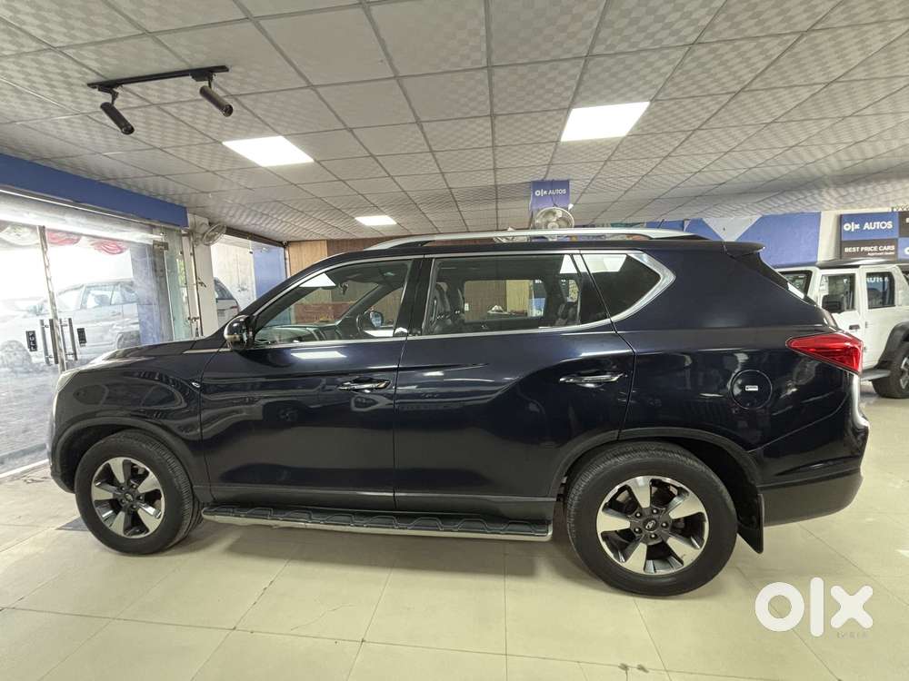 Mahindra Alturas G4 4x4 At, 2020, Diesel