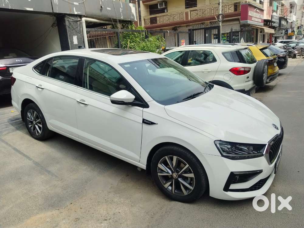 Skoda Slavia 1.0 Tsi Style At, 2022, Petrol
