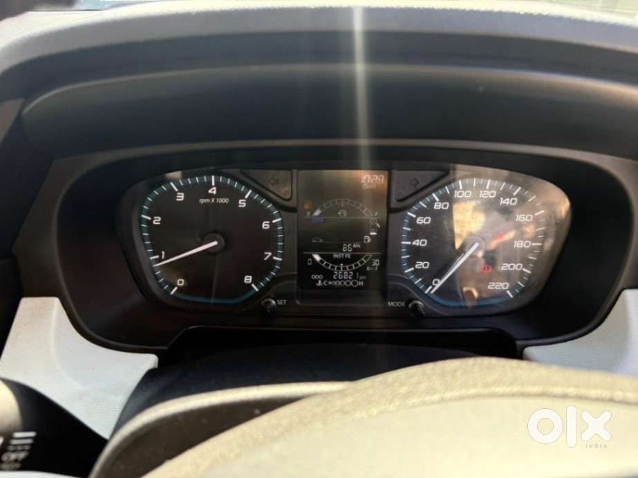 Tata Punch Accomplished, 2023, Petrol