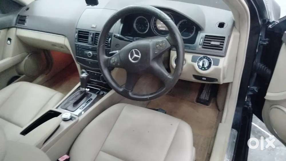 Mercedes-benz C Class 2009 Petrol 116300 Km Driven