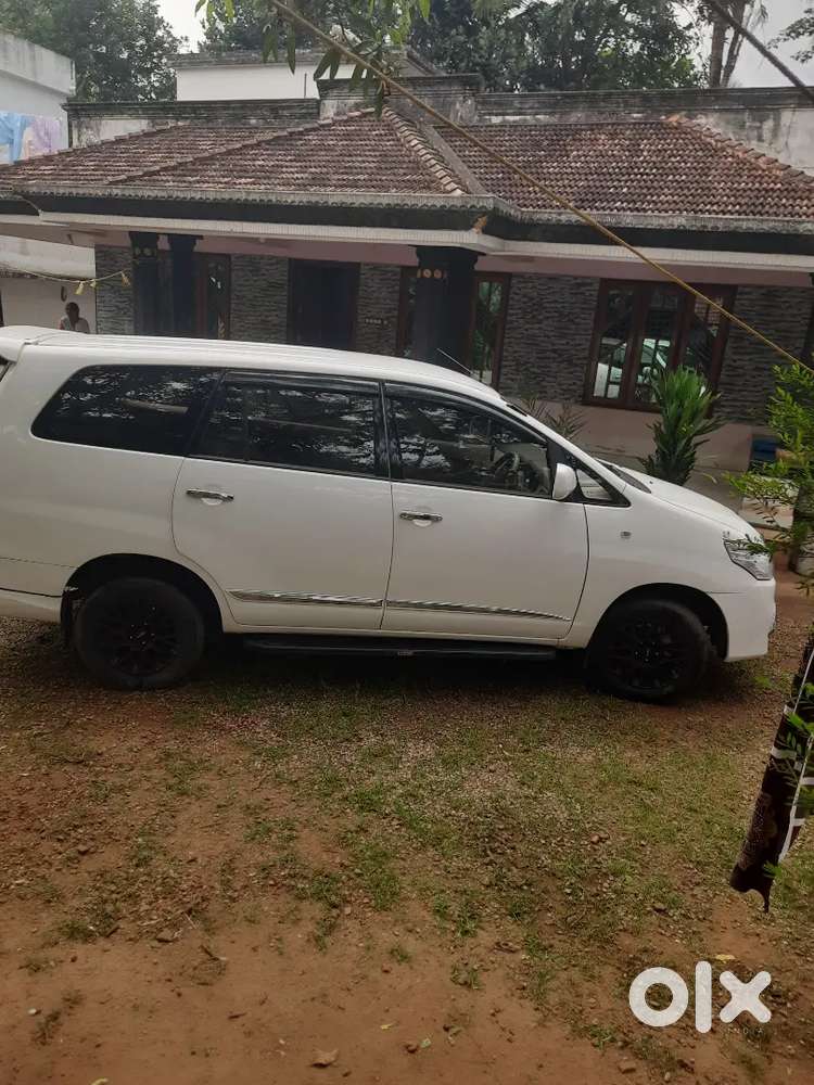 Toyota Innova 2008 Diesel 278000 Km Driven