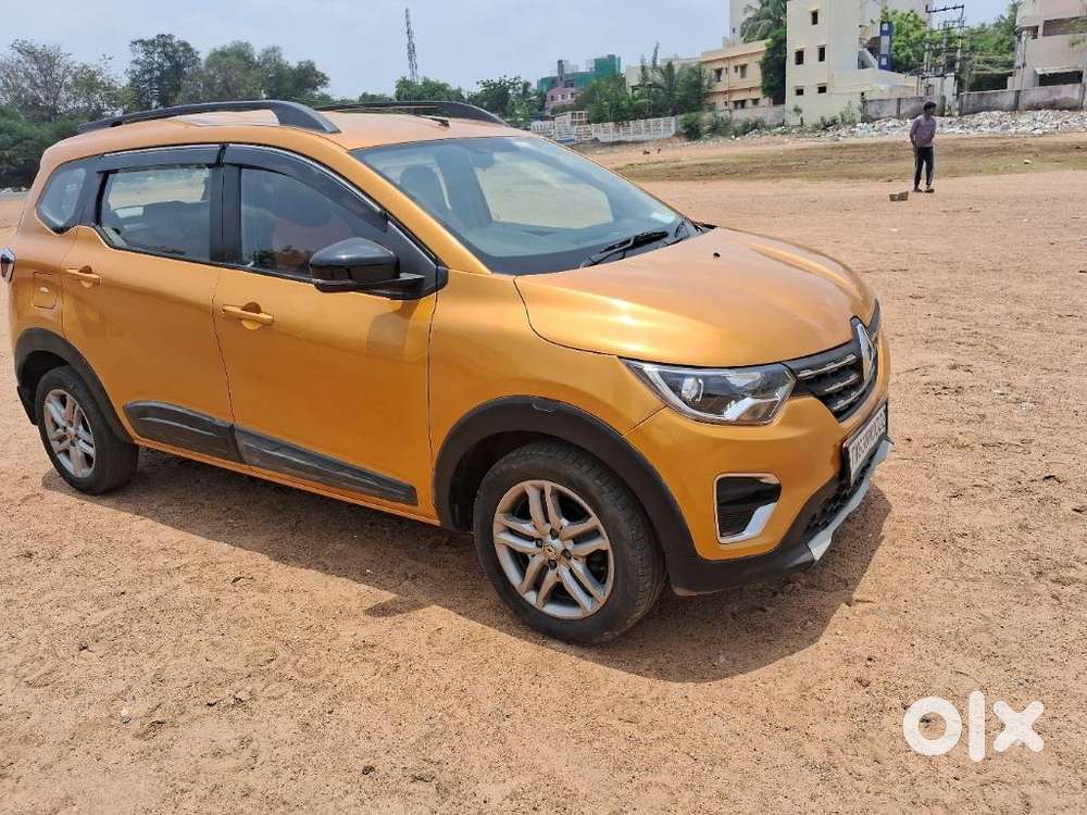 Renault Triber Rxz, 2022, Petrol