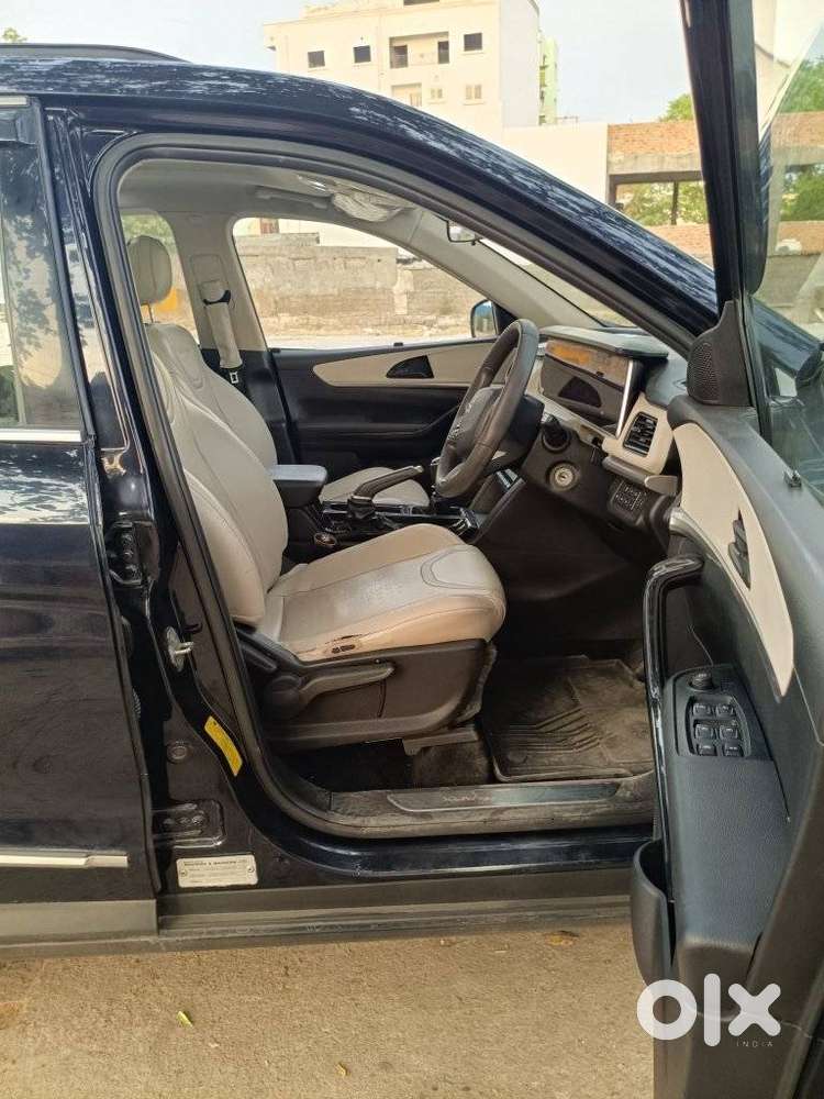 Mahindra Xuv700 2.2 Ax 5 Diesel Mt 7 Str, 2022, Diesel