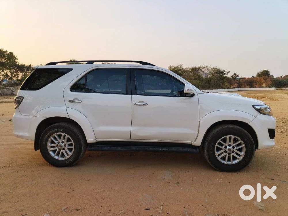 Toyota Fortuner 3.0 4x2 Automatic, 2012, Diesel