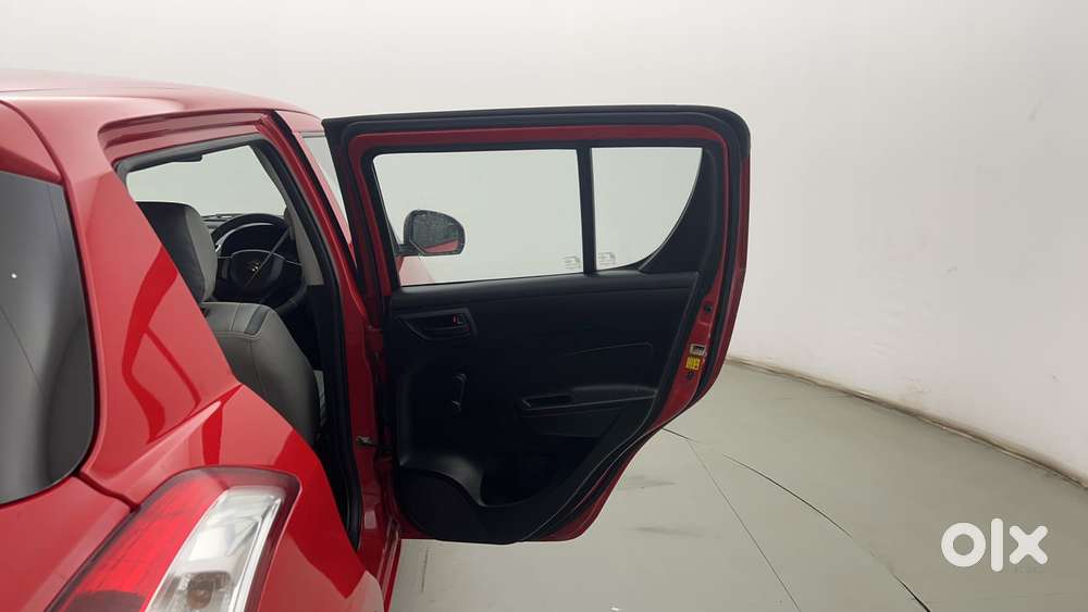 Maruti Suzuki Swift 1.2 Lxi (o), 2015, Petrol