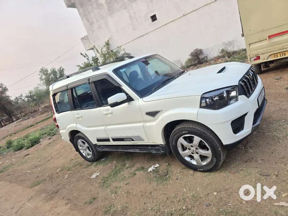 गाड़ी मे कुछ काम नही