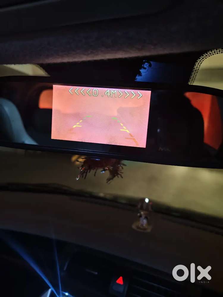 Mahindra Kuv100 K8 Petrol 6 Seater (top Model )