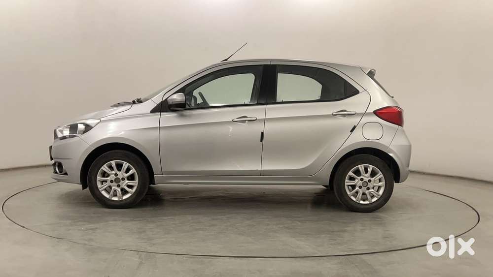 Tata Tiago Xza, 2018, Petrol