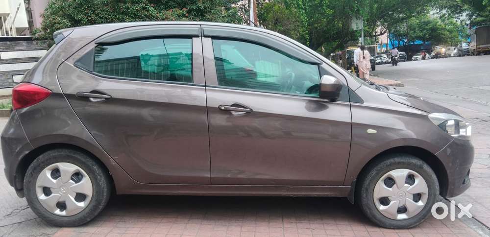 Tata Tiago 1.2 Revotron Xt (o), 2017, Petrol