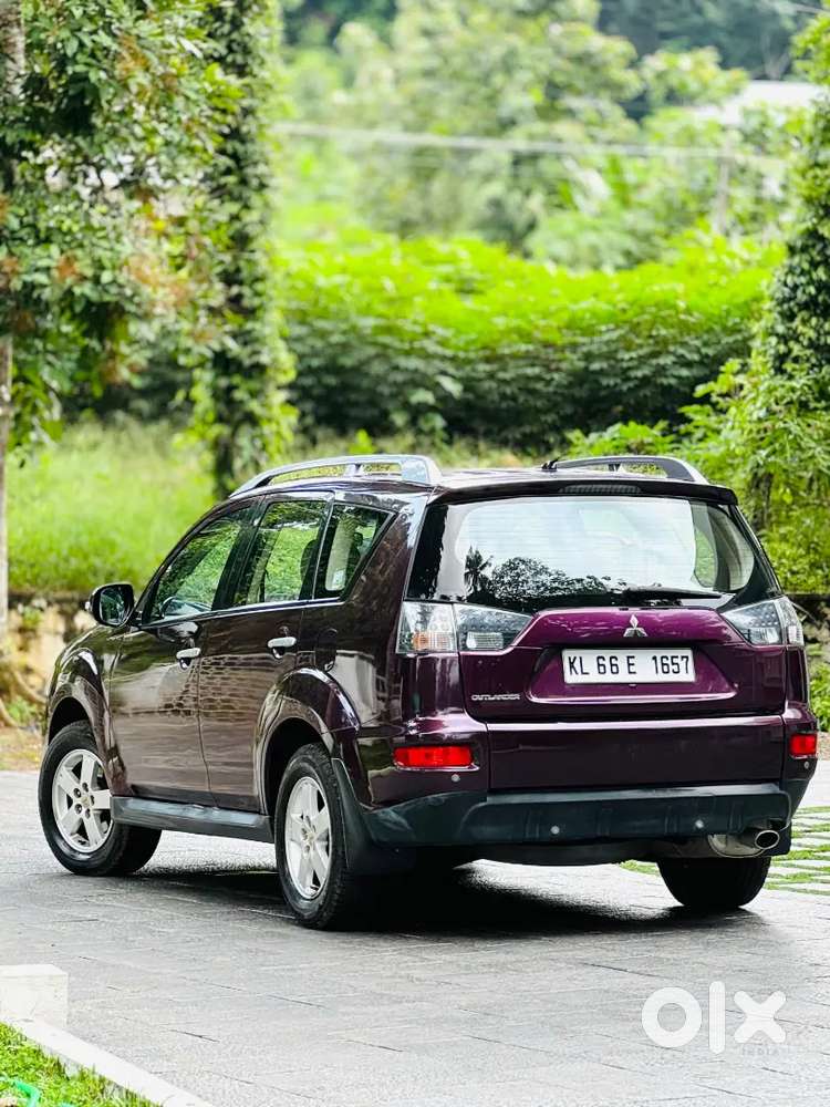 Mitsubishi Outlander 2010 Petrol