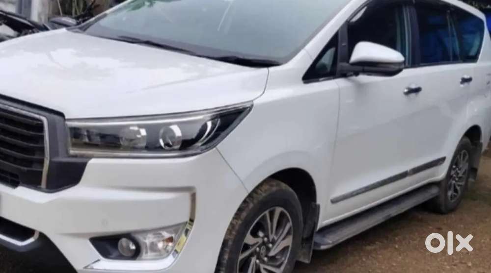 2025 Innova Crysta 2.4v Manual