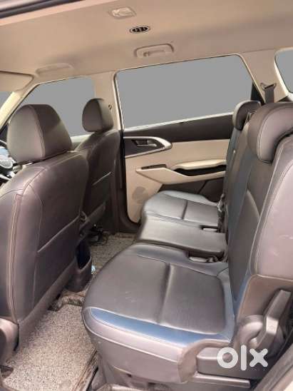 Kia Carens G 1.5 6mt Premium (o) 7-seater, 2024, Petrol